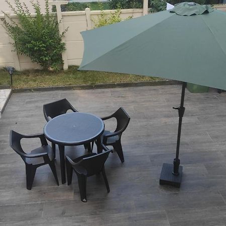 Joli Appartement De Vacances Écouen Εξωτερικό φωτογραφία