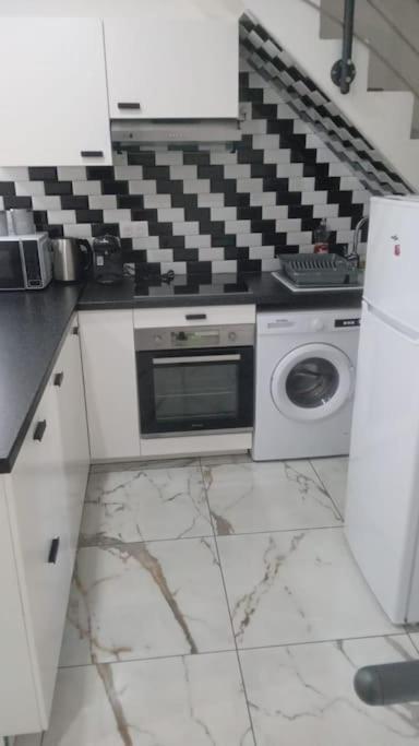 Joli Appartement De Vacances Écouen Εξωτερικό φωτογραφία